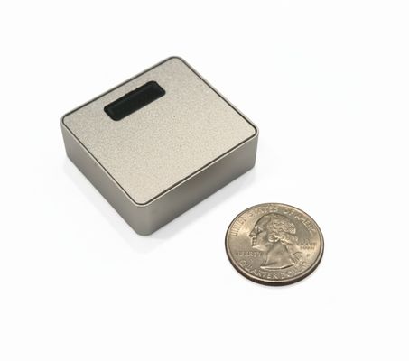 DMC630 Küçük Boyutlu Yüksek Hassasiyetli Tutum, Yön ve Referans Sistemi